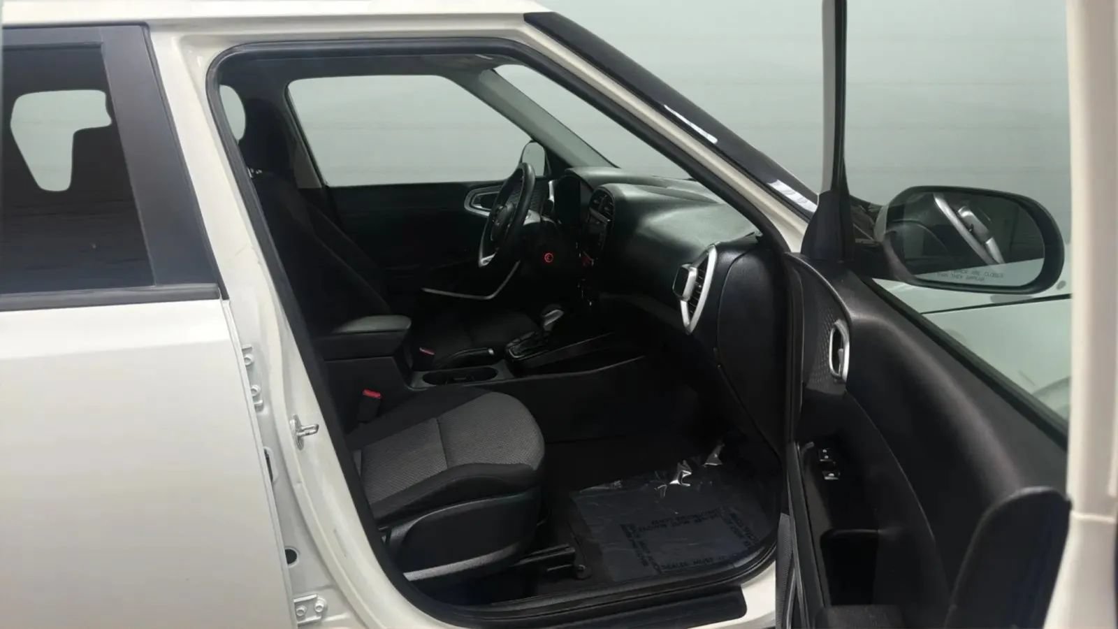 Used 2022 Kia Soul LX w/ Technology Package FWD image 21
