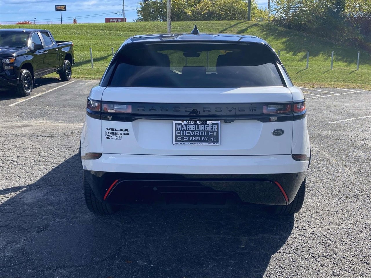 Used 2021 Land Rover Range Rover Velar R-Dynamic S image 6
