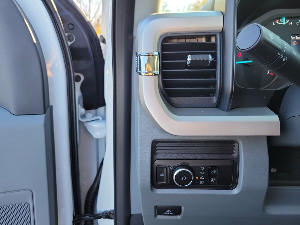 New 2026 Ford F250 XL w/ FX4 Off-Road Package image 19