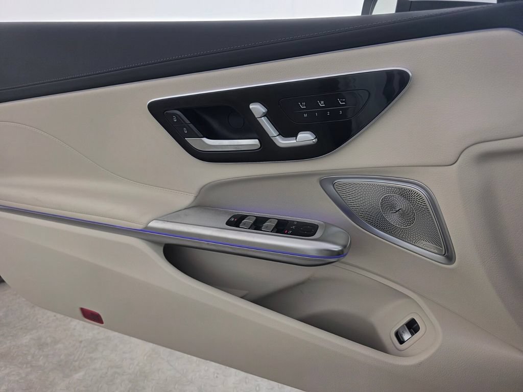 New 2027 Mercedes-Benz CLE 300 4MATIC Cabriolet image 16