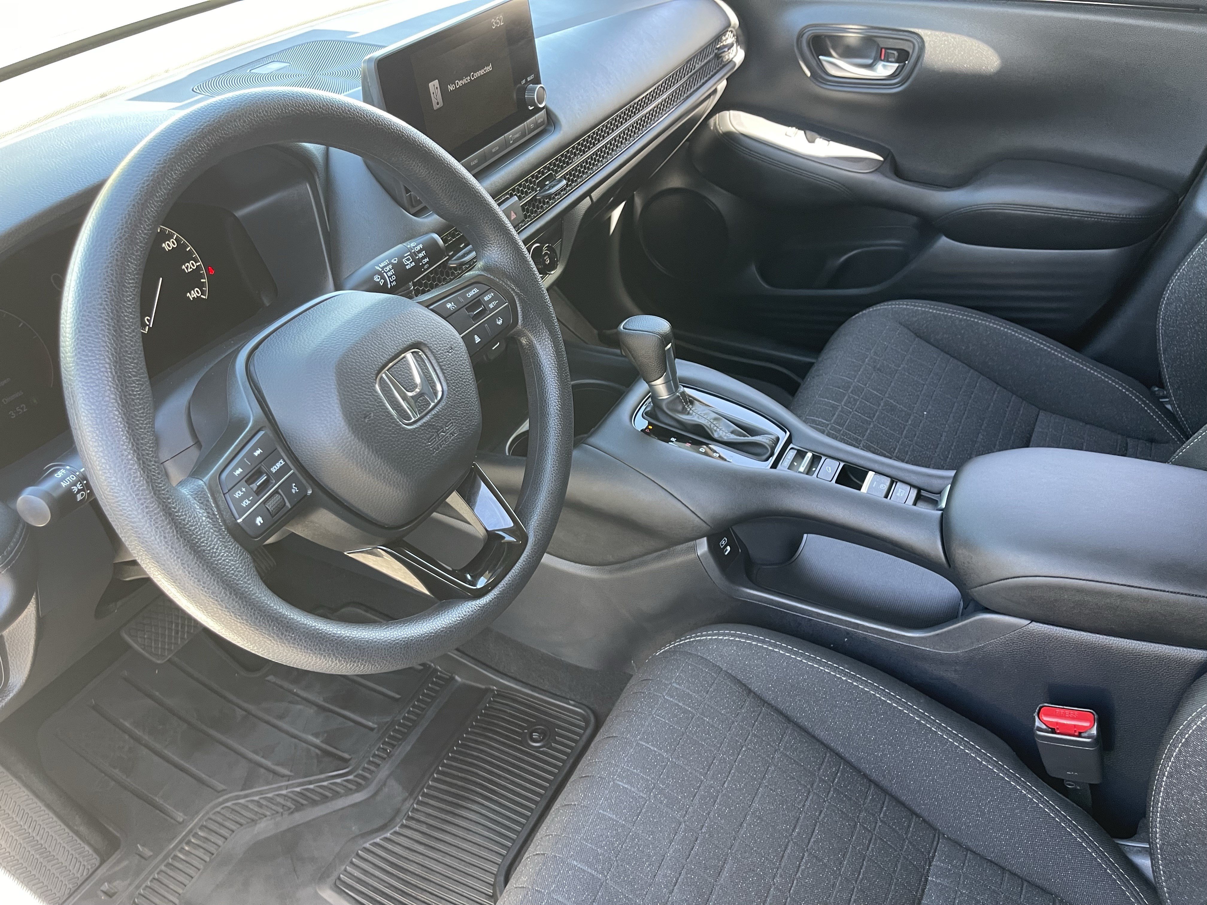 Used 2024 Honda HR-V LX image 18