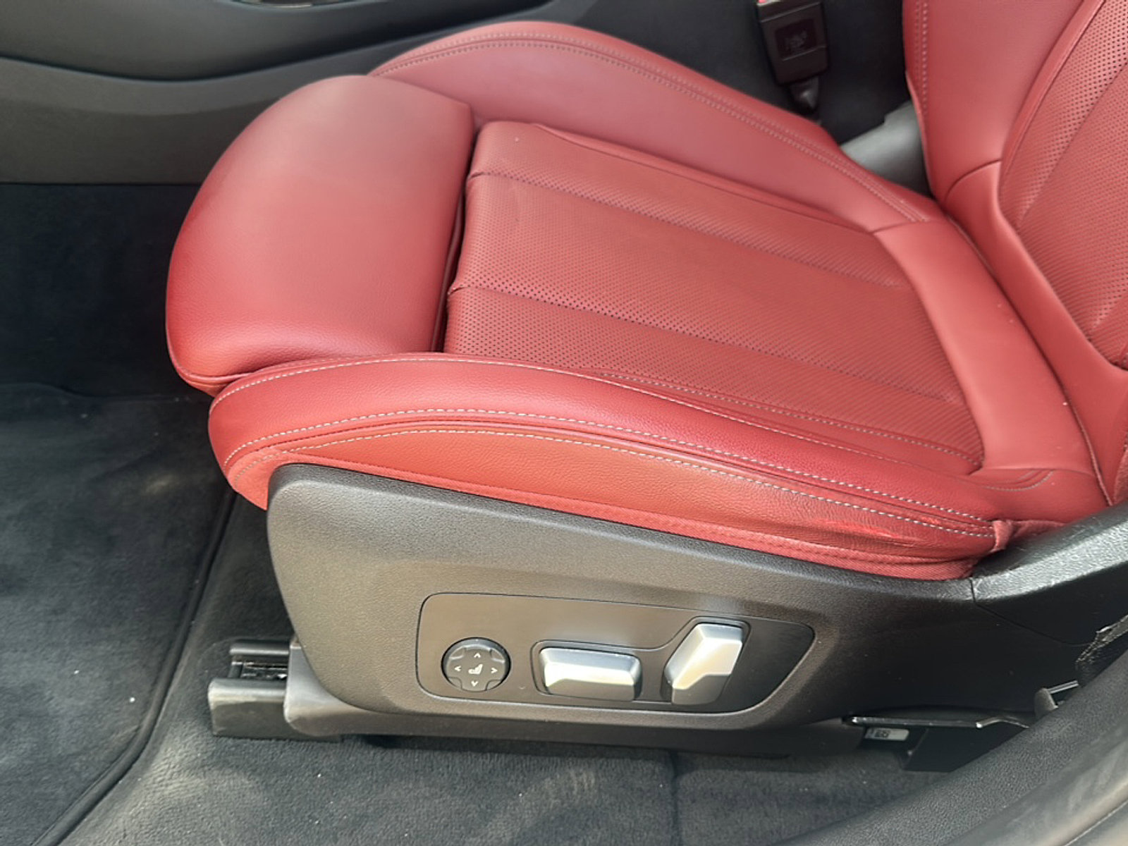 Certified 2023 BMW X3 xDrive30i w/ M Sport Package image 15