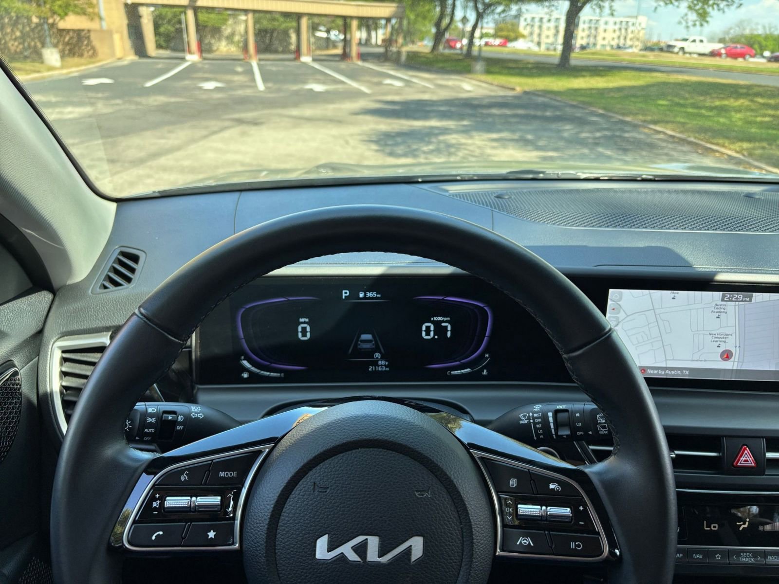 Used 2025 Kia Seltos S image 29
