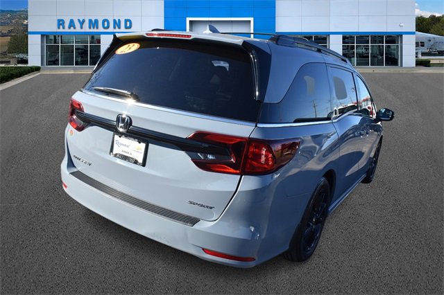 Used 2023 Honda Odyssey Sport image 3
