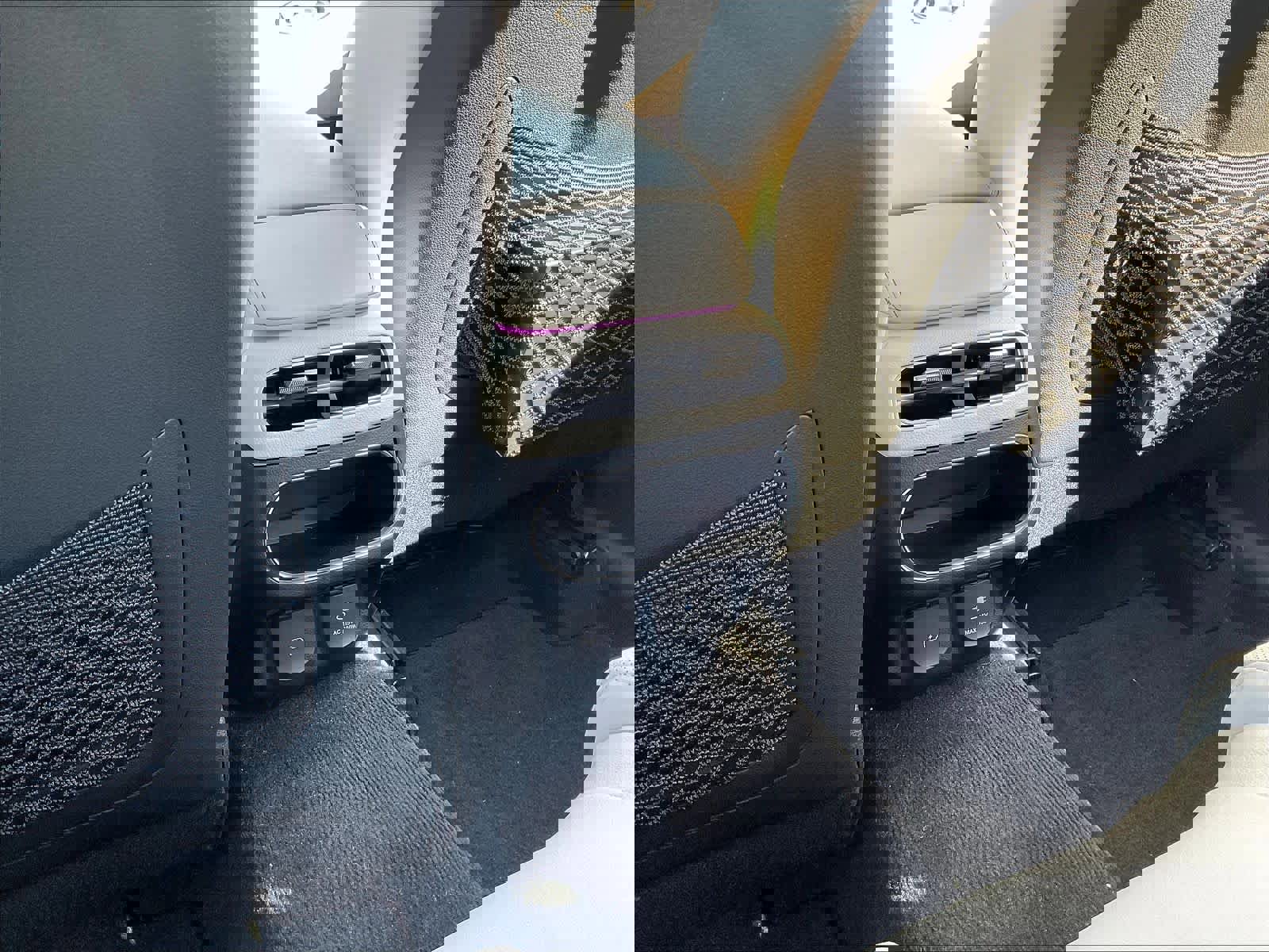 Used 2025 Genesis GV70 2.5T w/ Advanced Package image 34