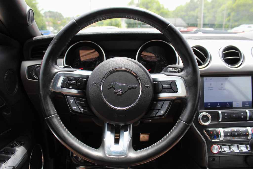 Used 2020 Ford Mustang Premium RWD image 20