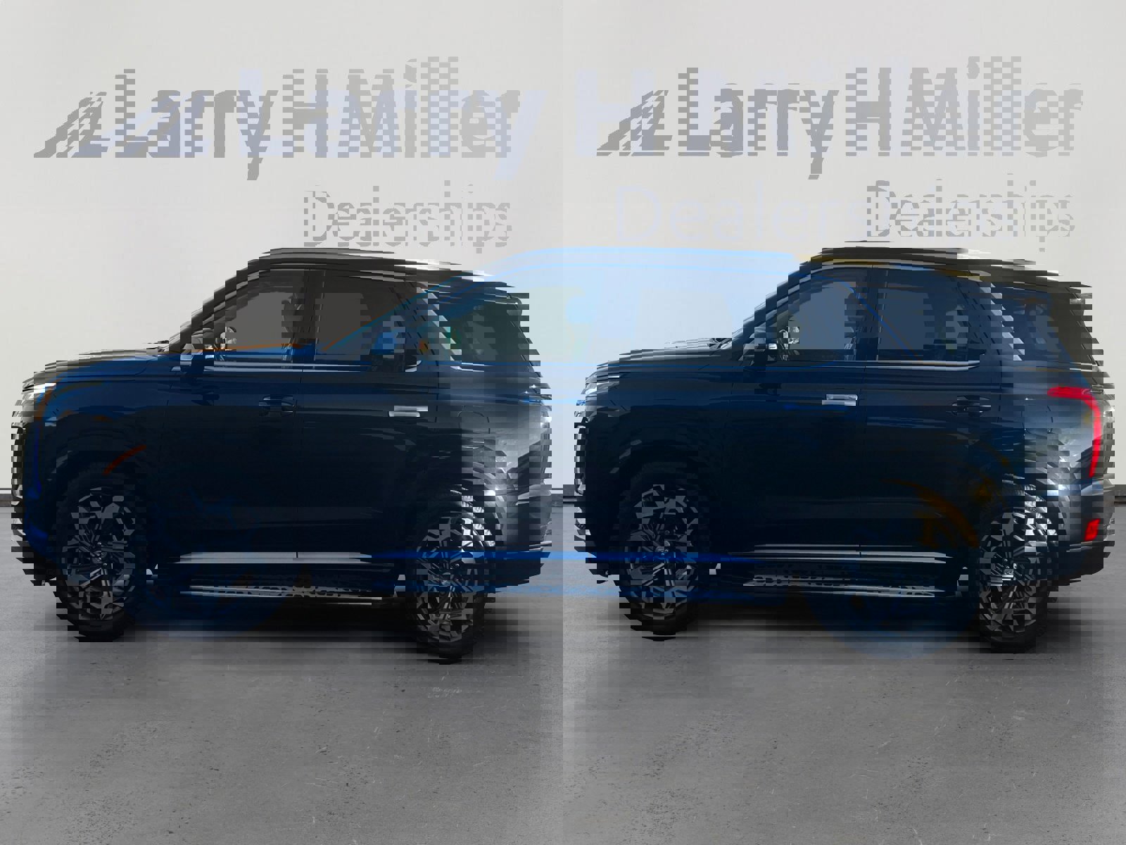 Used 2021 Hyundai Palisade Calligraphy w/ Cargo Package image 3