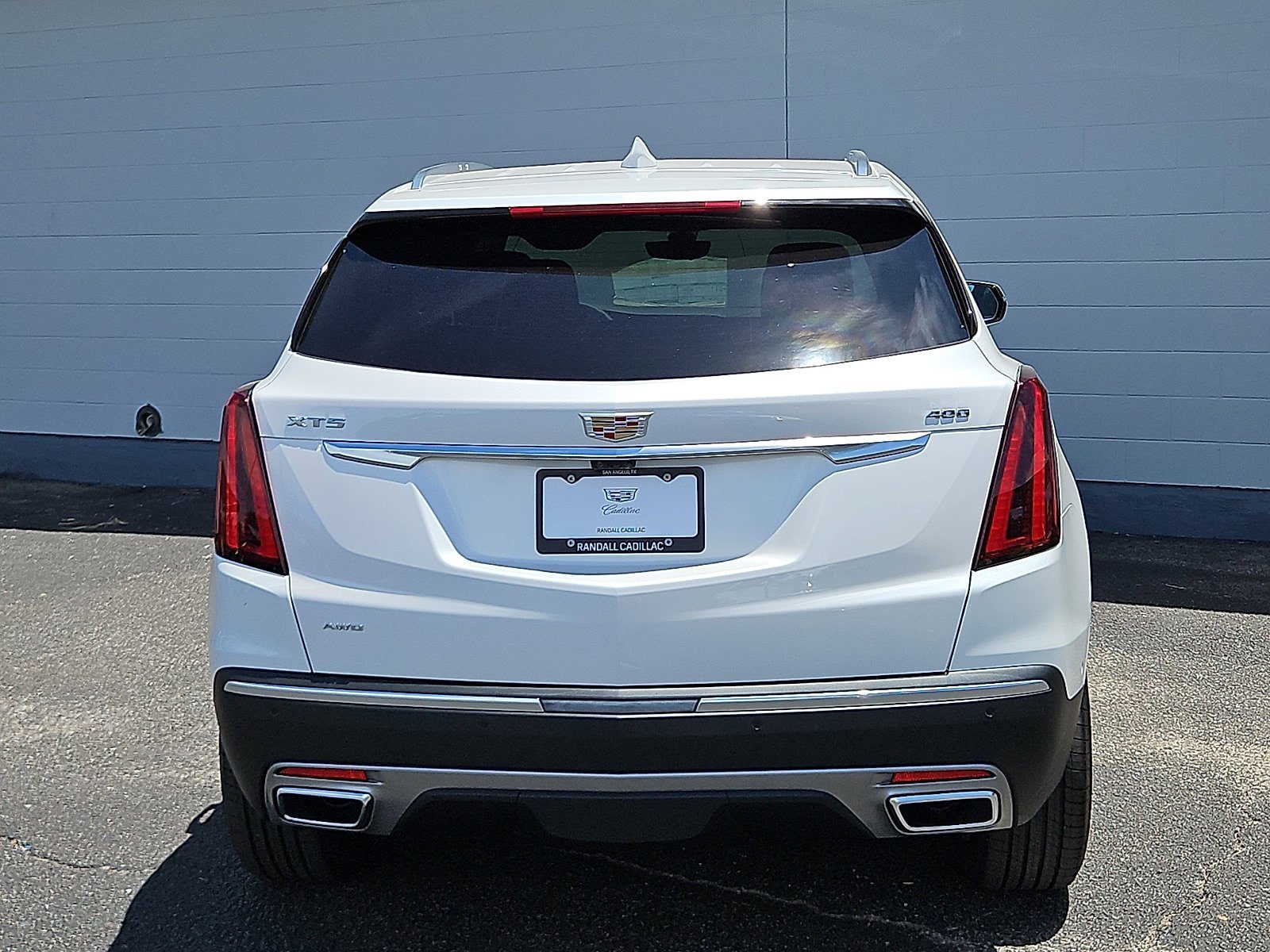 New 2026 Cadillac XT5 Premium Luxury w/ Driver Assist Package AWD/4WD image 4
