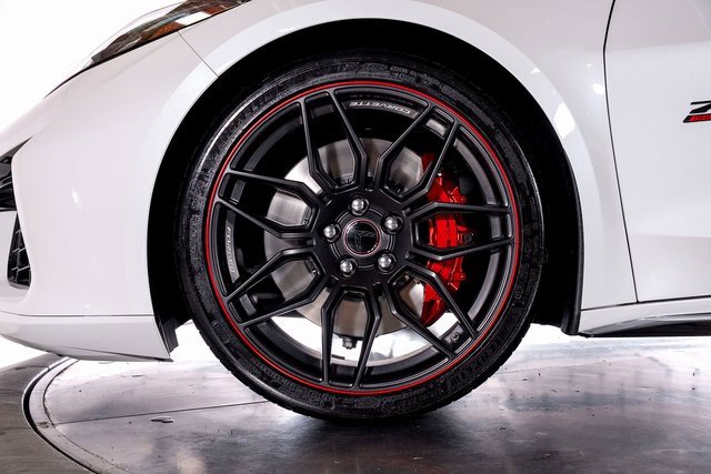 Used 2023 Chevrolet Corvette Z06 image 13