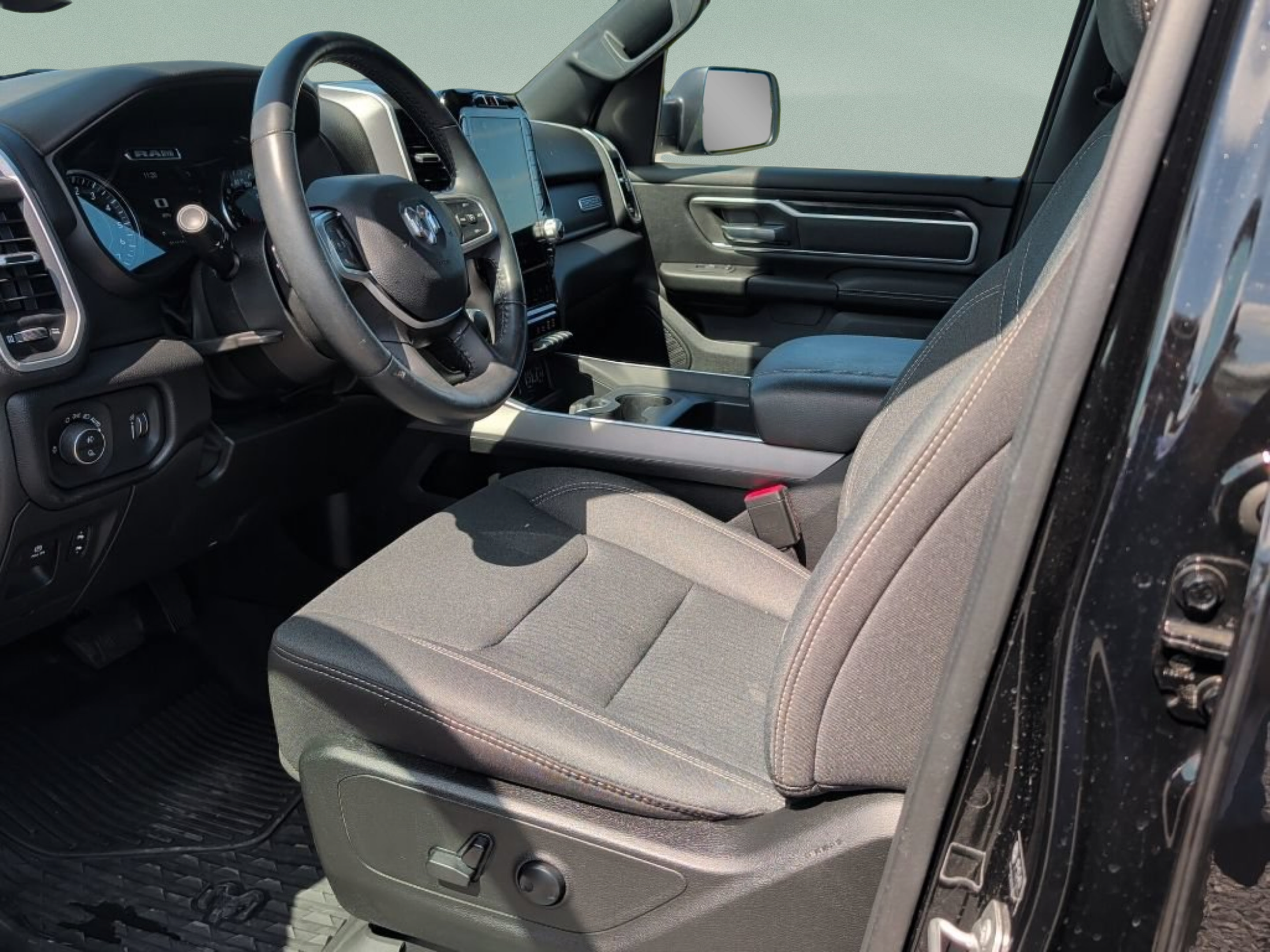Used 2023 RAM 1500 Big Horn RWD image 42