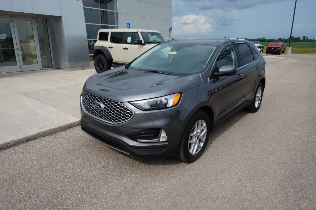 Used 2023 Ford Edge SEL w/ Convenience Package AWD/4WD image 6