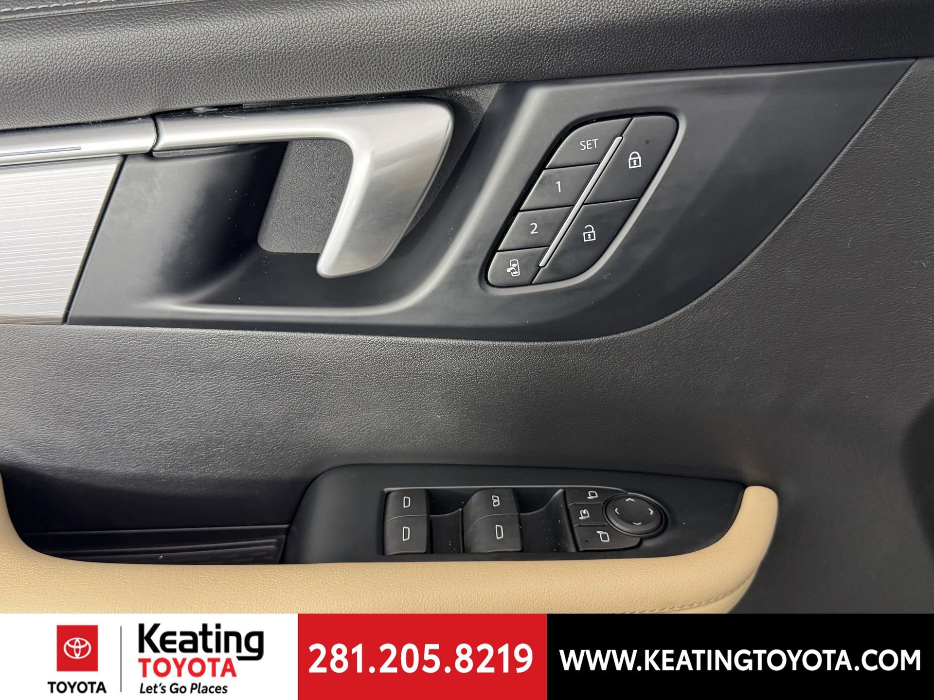 Used 2025 Buick Enclave Preferred w/ Power Package FWD image 12