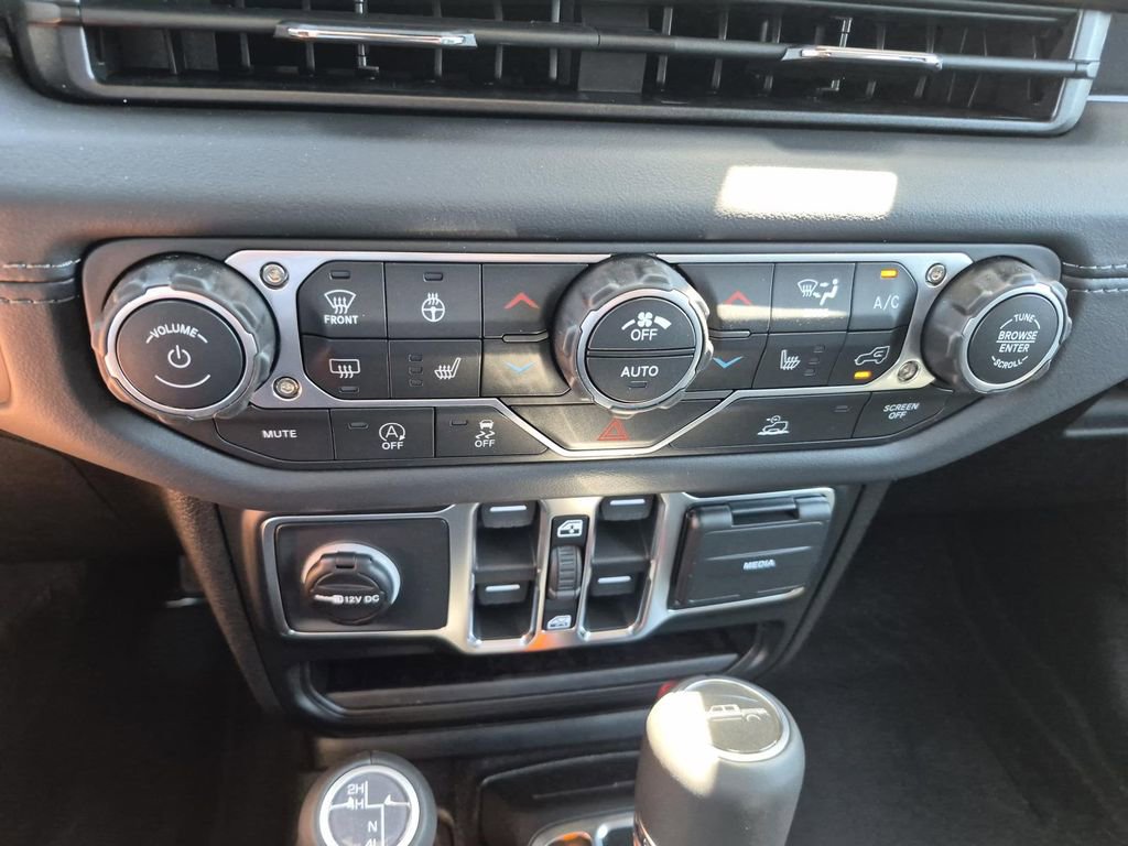 New 2026 Jeep Gladiator Sport AWD/4WD image 21