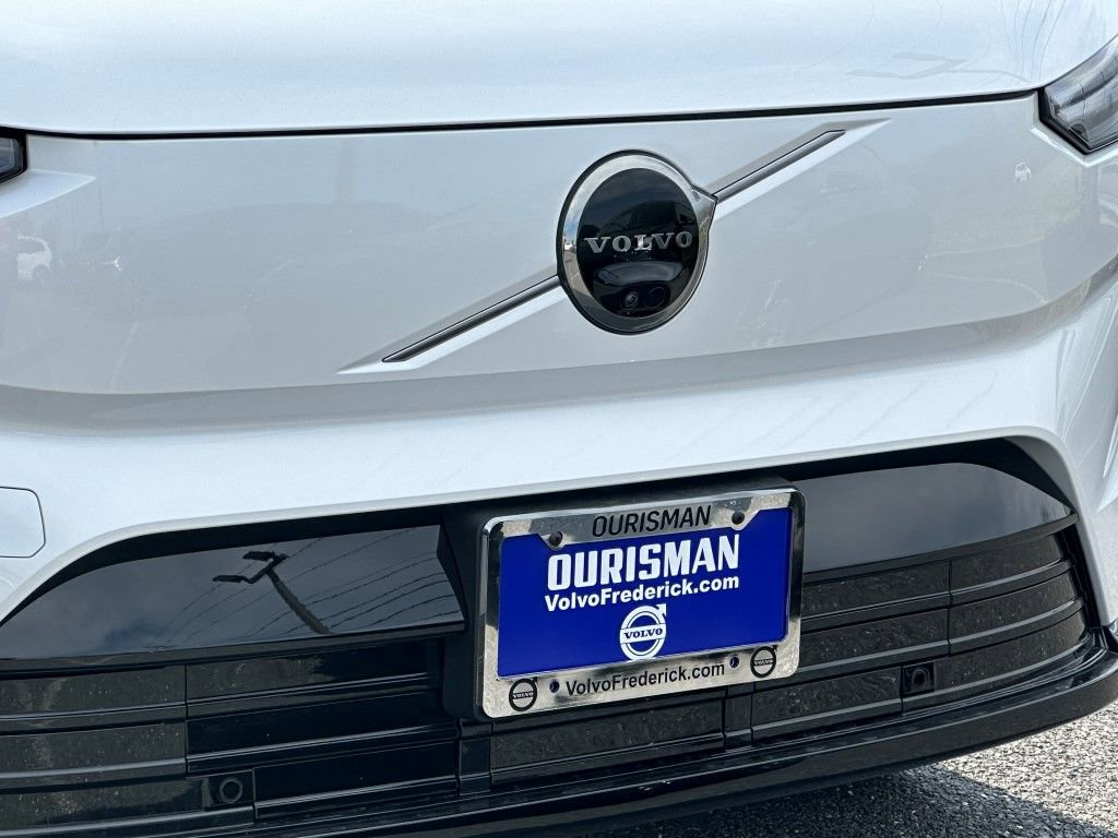 New 2025 Volvo EX90 Ultra image 2