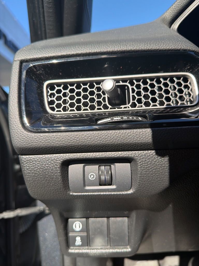 Used 2023 Honda Civic Sport image 26