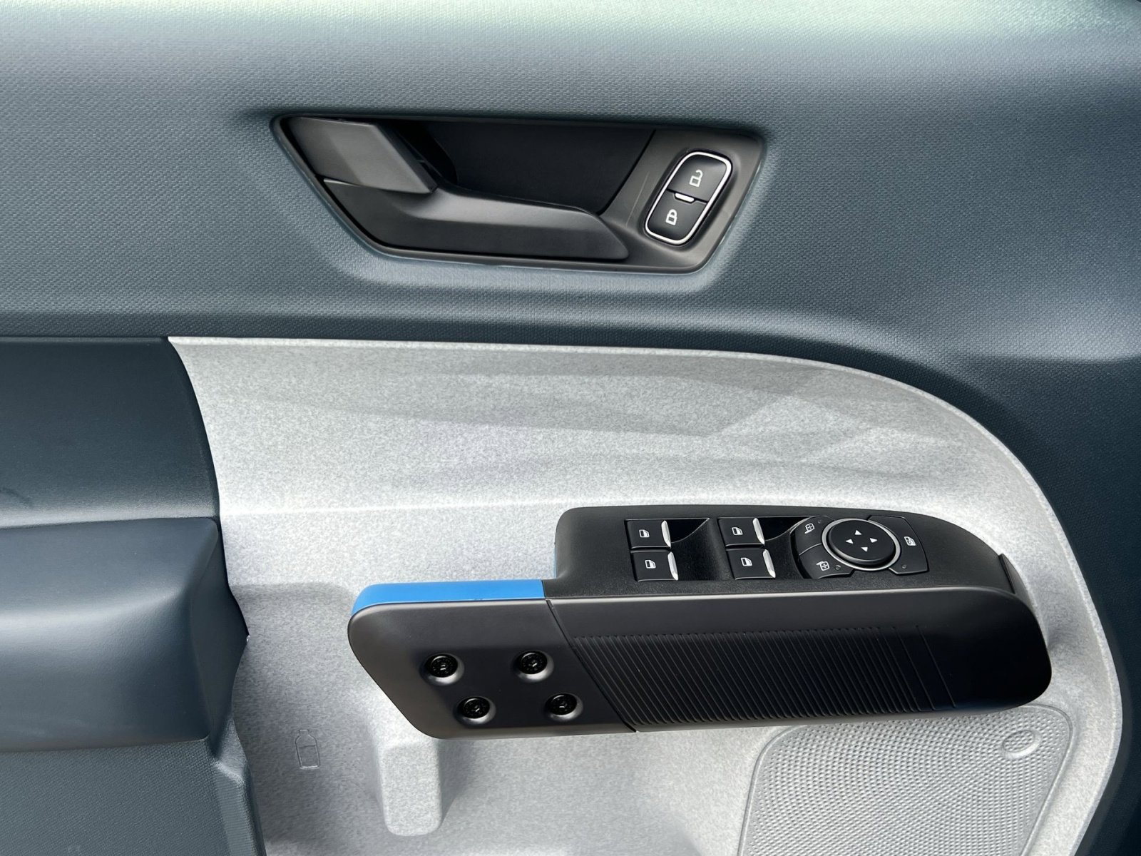 New 2025 Ford Maverick XLT w/ Equipment Group 302A image 15