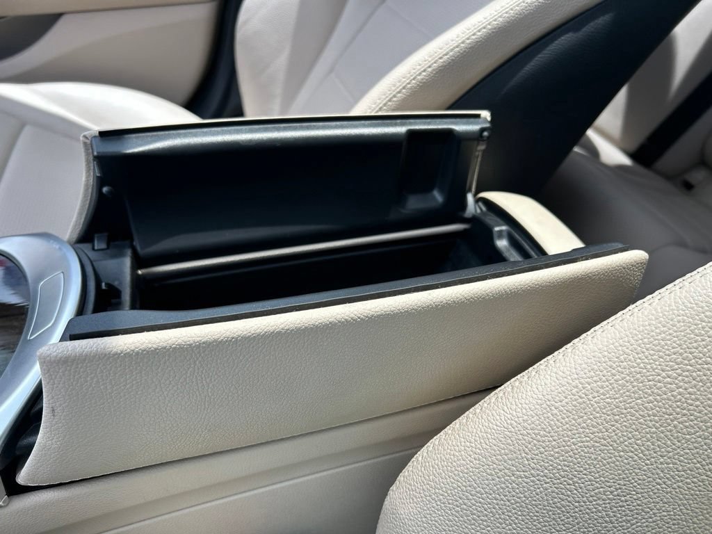 Used 2019 Mercedes-Benz C 300 Sedan image 37