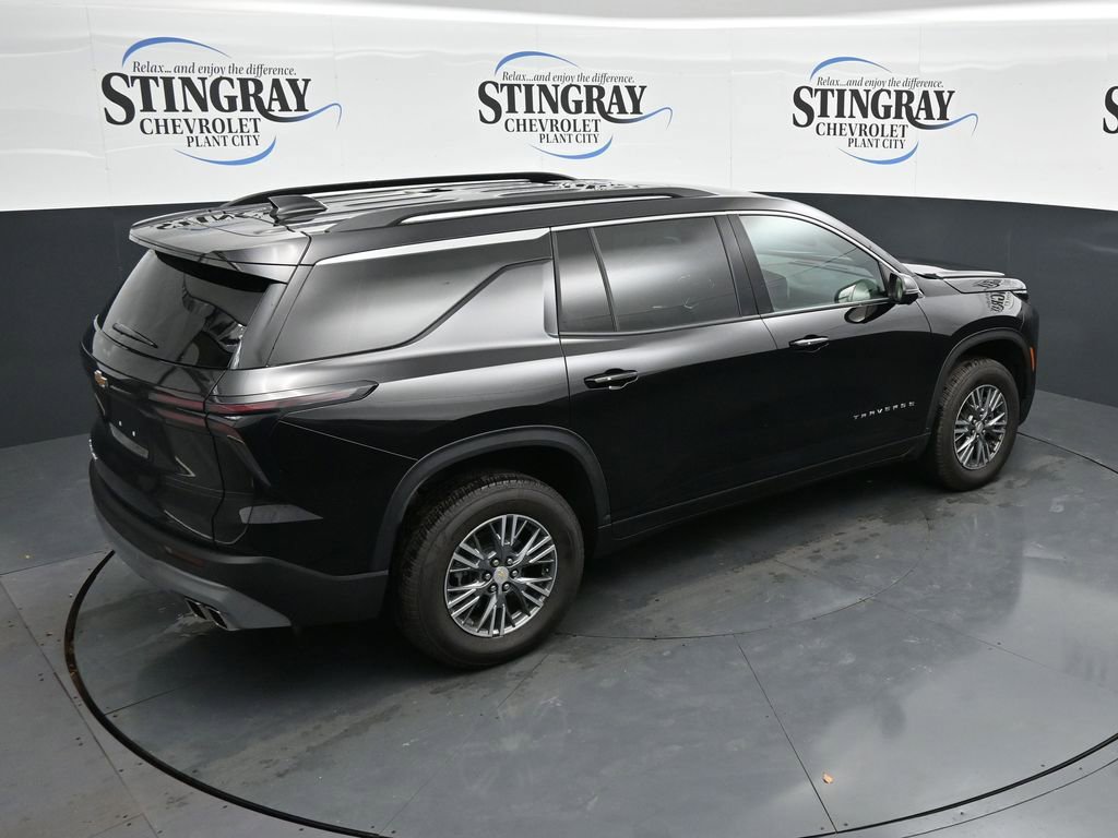 Used 2025 Chevrolet Traverse LT w/ Driver Confidence Package AWD/4WD image 15