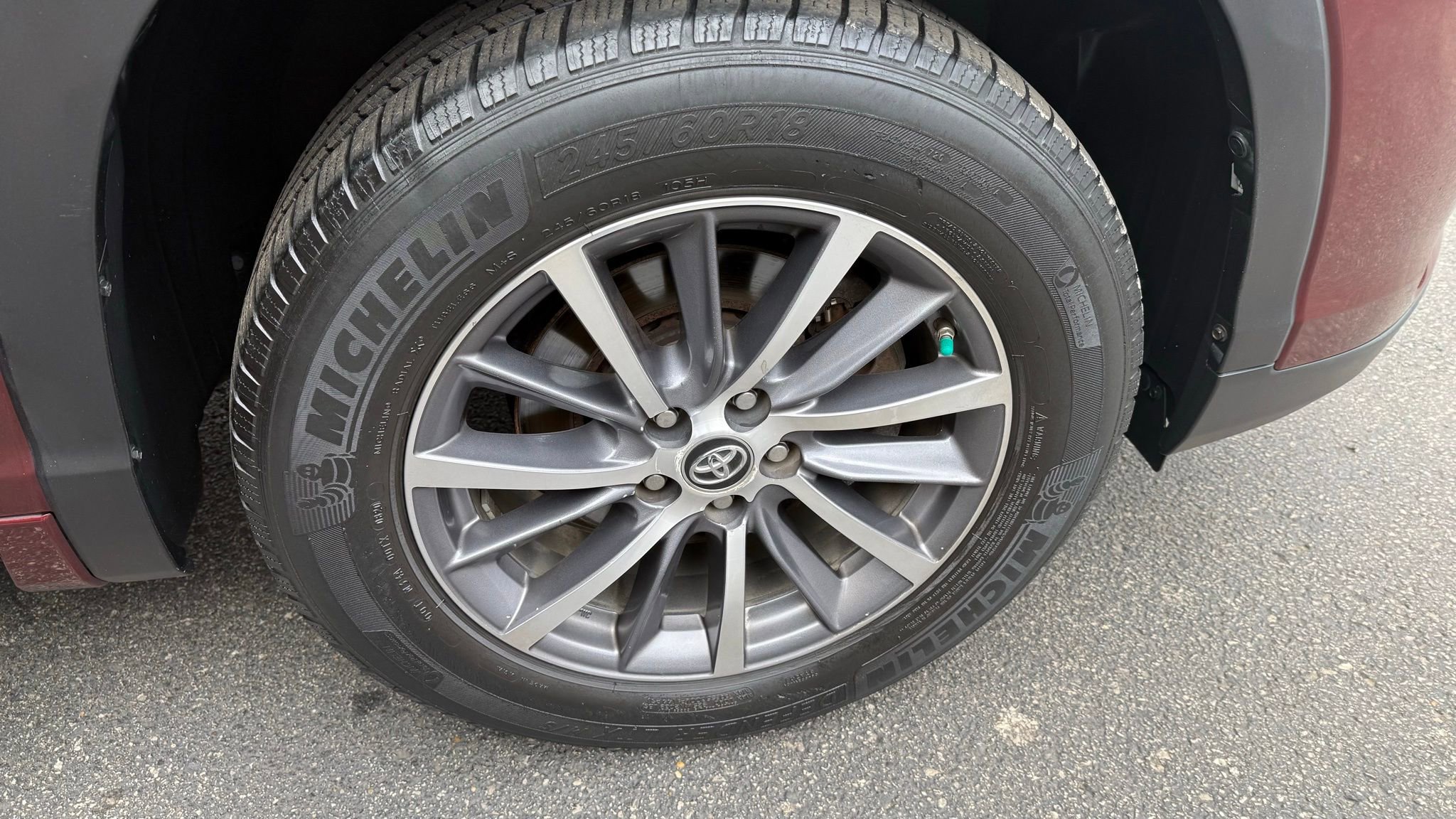 Used 2017 Toyota Highlander XLE image 16