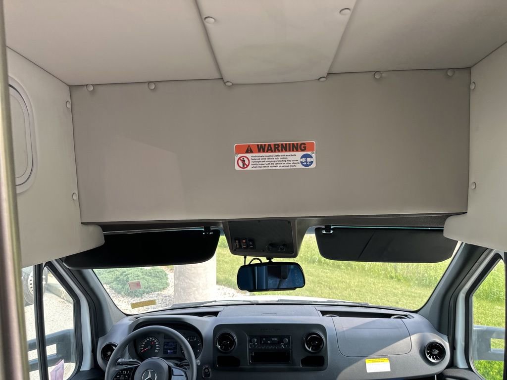 Used 2022 Mercedes-Benz Sprinter 3500 image 57