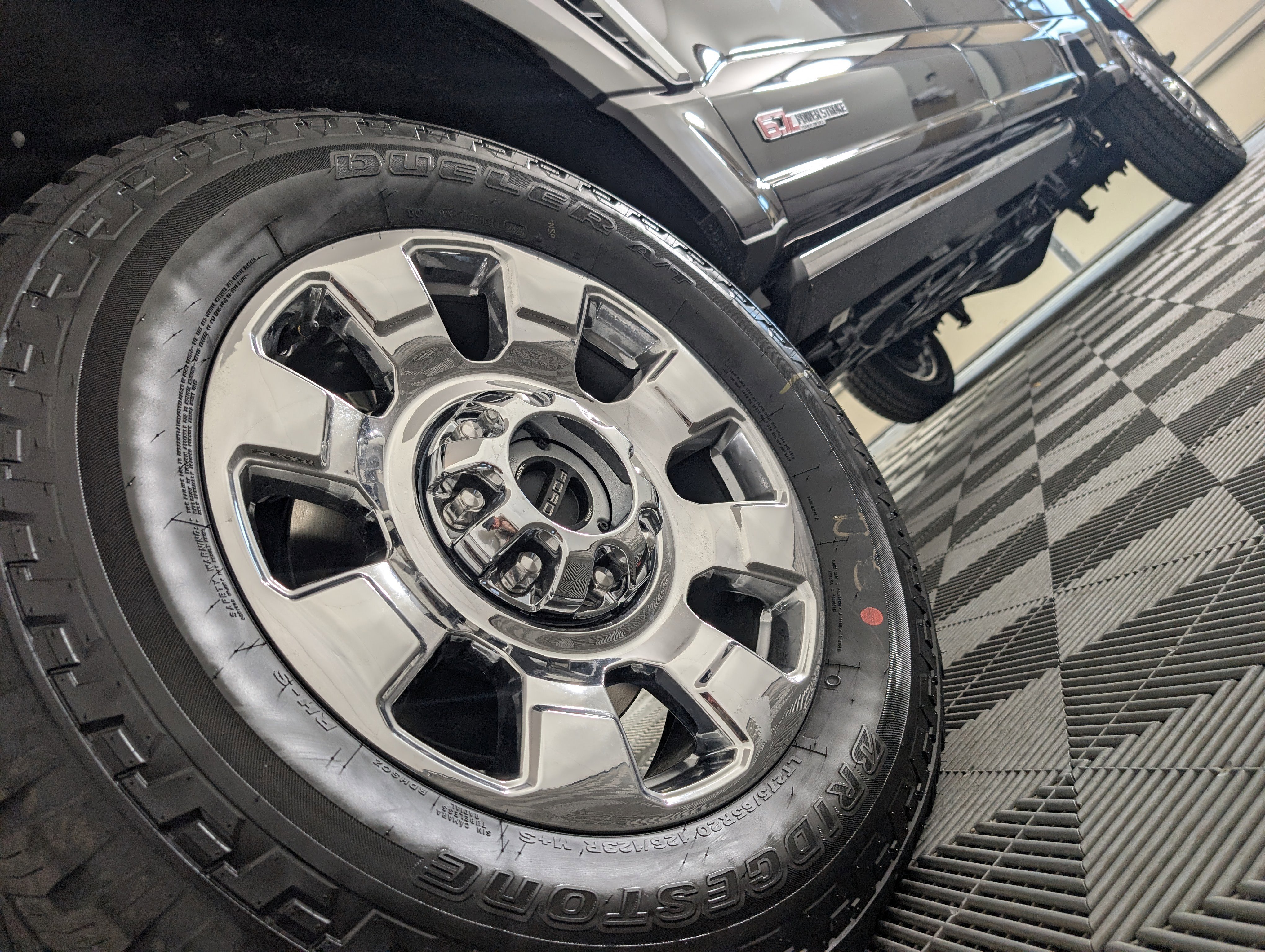 New 2025 Ford F350 King Ranch w/ Chrome Package image 18