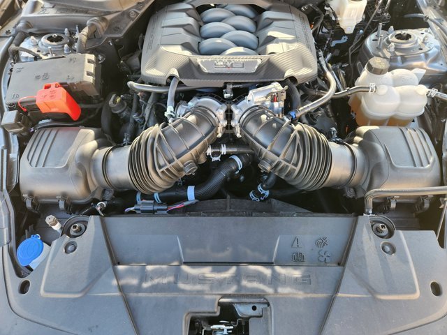 Used 2025 Ford Mustang GT Premium RWD image 32