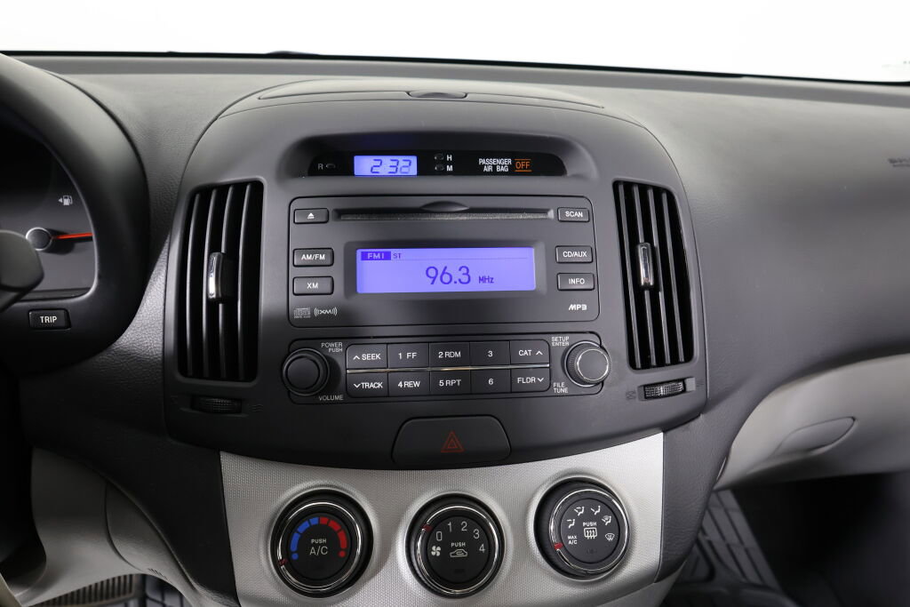 Used 2009 Hyundai Elantra SE FWD image 35