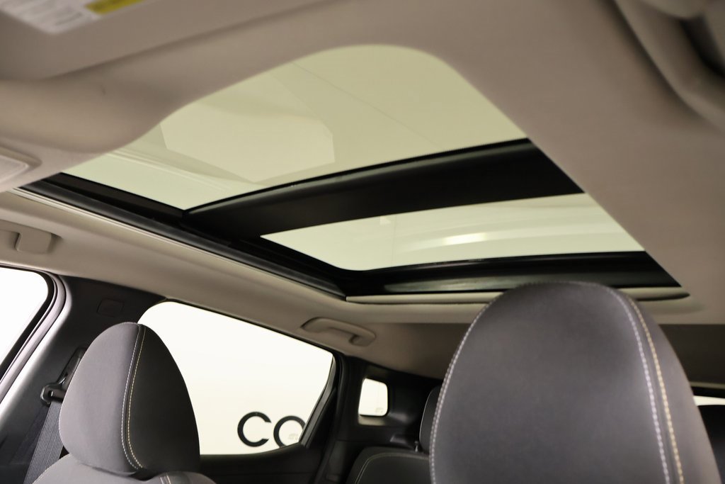 Used 2025 Nissan Kicks SV w/ SV Premium Package image 15