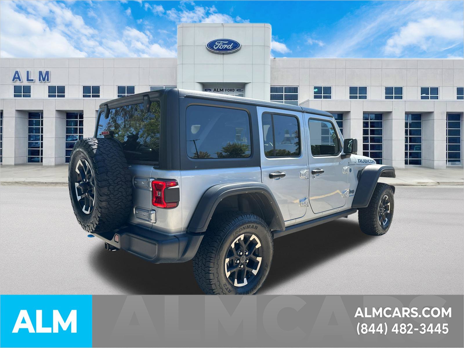 Used 2024 Jeep Wrangler Unlimited Rubicon 4xe AWD/4WD image 5