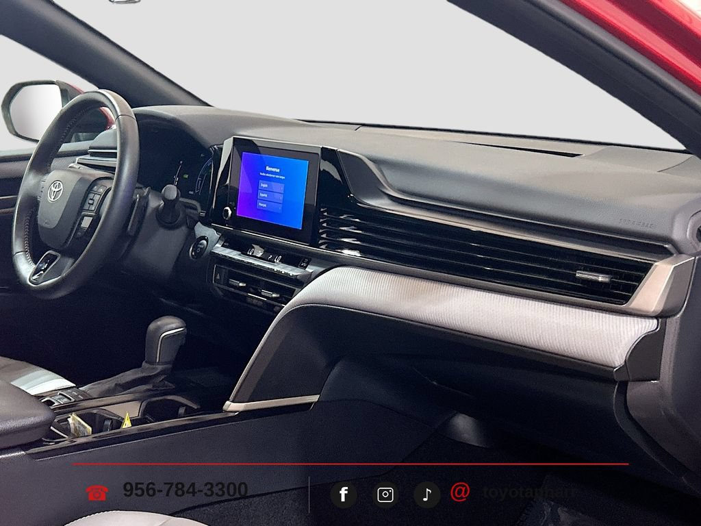 Used 2025 Toyota Camry SE w/ Convenience Package FWD image 26
