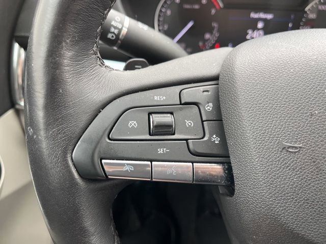 Used 2023 Cadillac XT4 Luxury w/ Cold Weather Package image 21