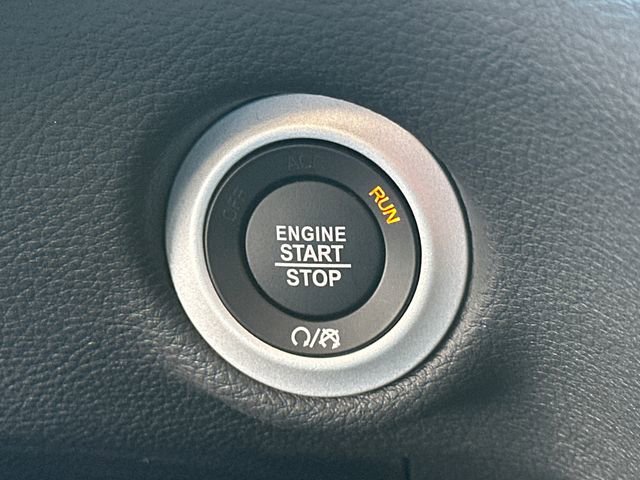 New 2026 Chrysler Pacifica Select image 32