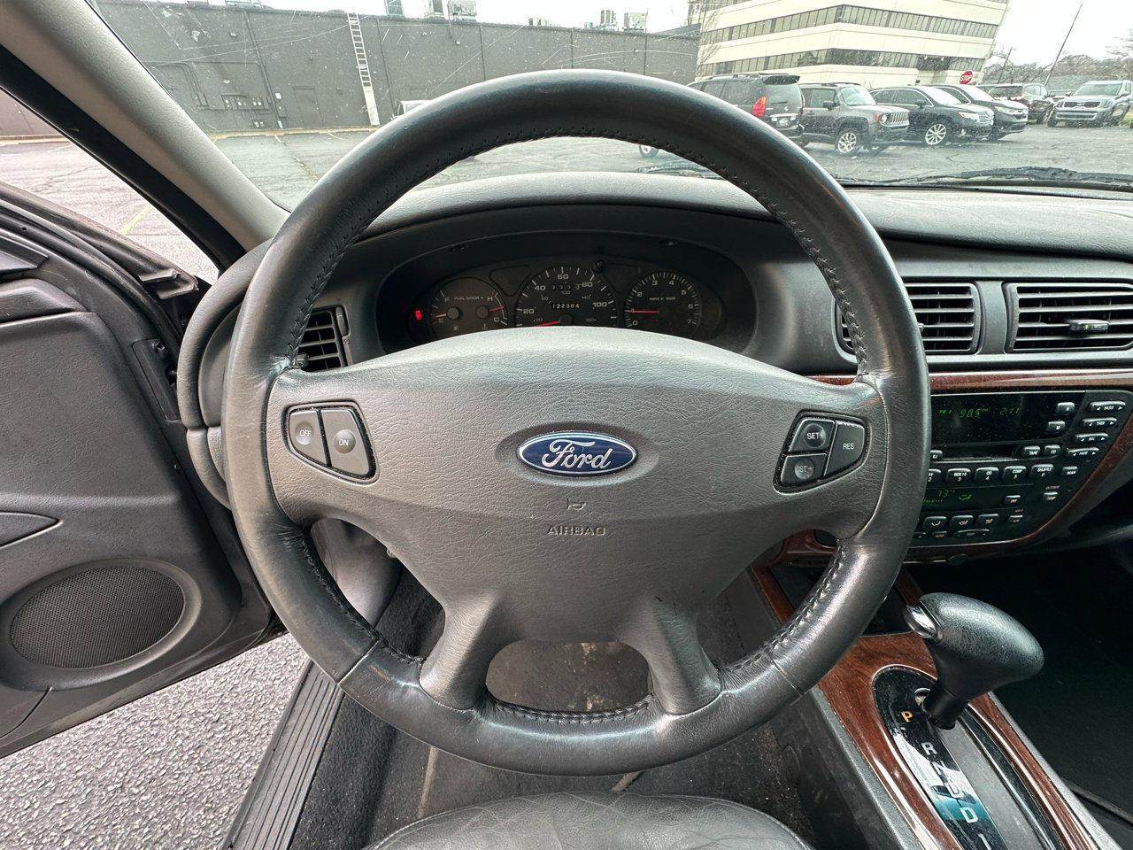 Used 2003 Ford Taurus SEL image 14