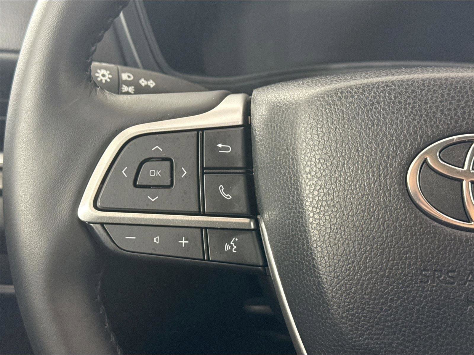 Used 2024 Toyota Grand Highlander XLE image 28