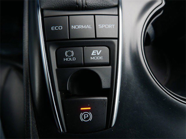 Used 2020 Toyota Camry SE image 23