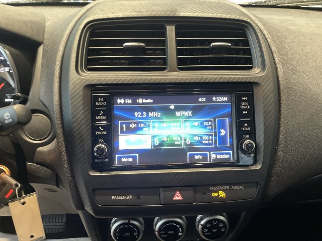 Used 2025 Mitsubishi Outlander Sport ES AWD/4WD image 22