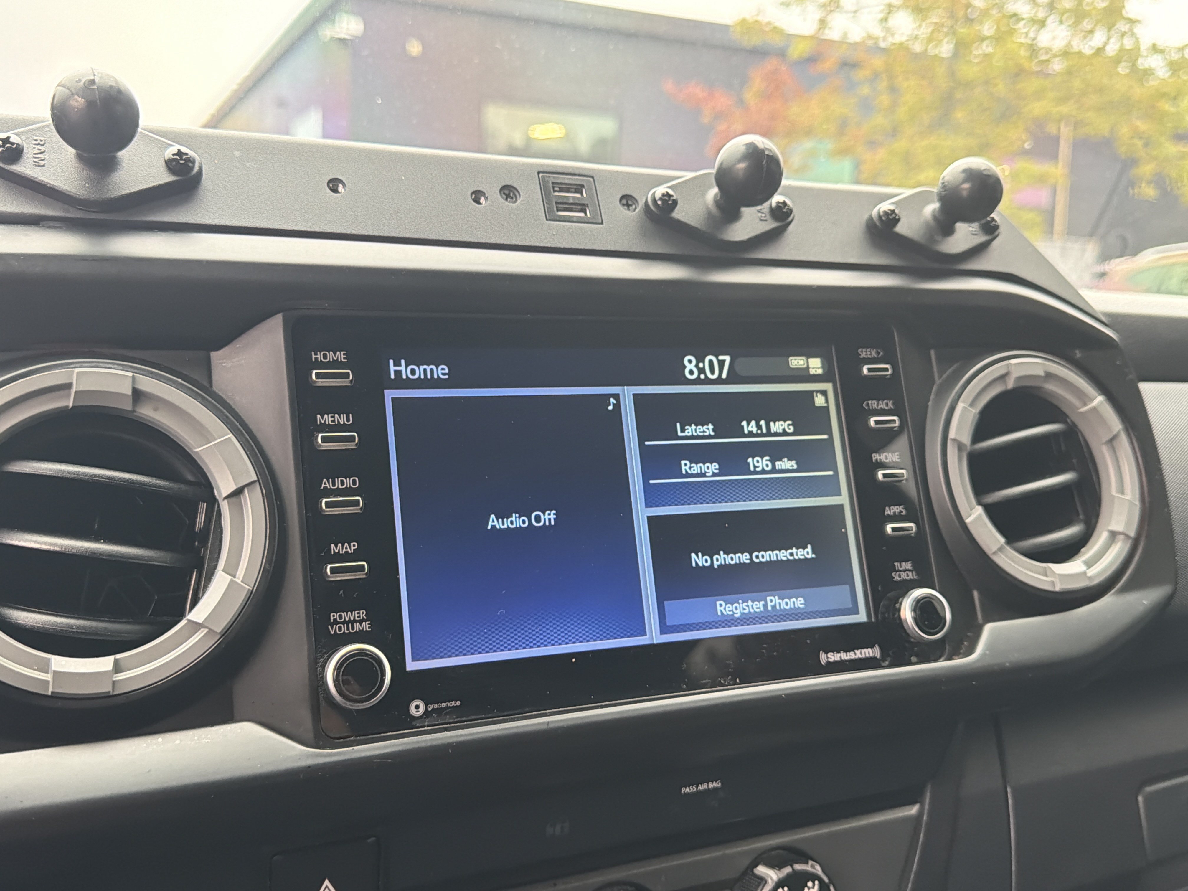 Used 2020 Toyota Tacoma TRD Off-Road AWD/4WD image 33