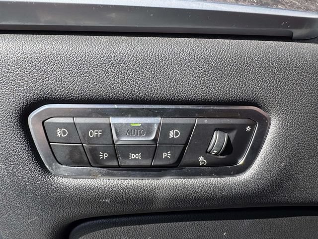 Used 2021 BMW X7 M50i AWD/4WD image 28