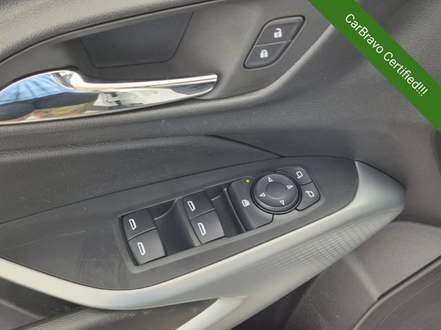 Used 2024 Chevrolet Trax LS w/ LS Convenience Package FWD image 12