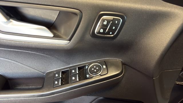 Used 2025 Ford Escape Platinum image 14