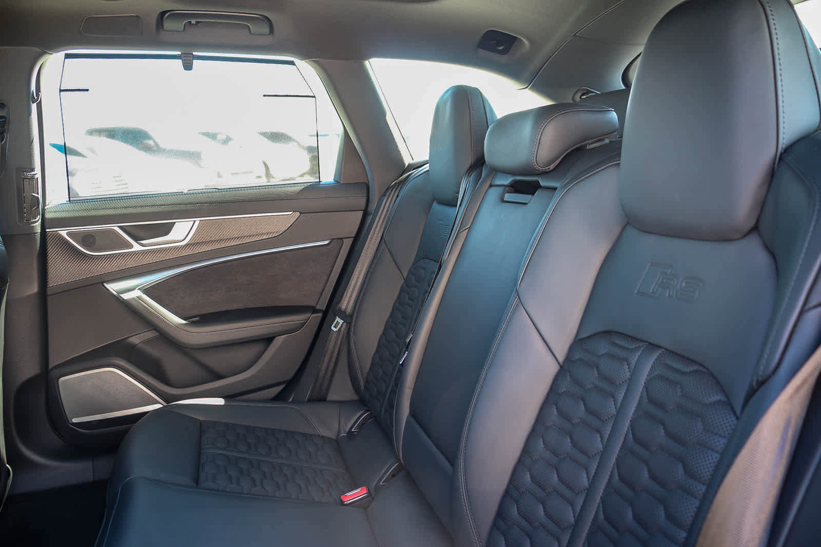 Used 2025 Audi RS 6 performance w/ Matte Carbon Package image 24