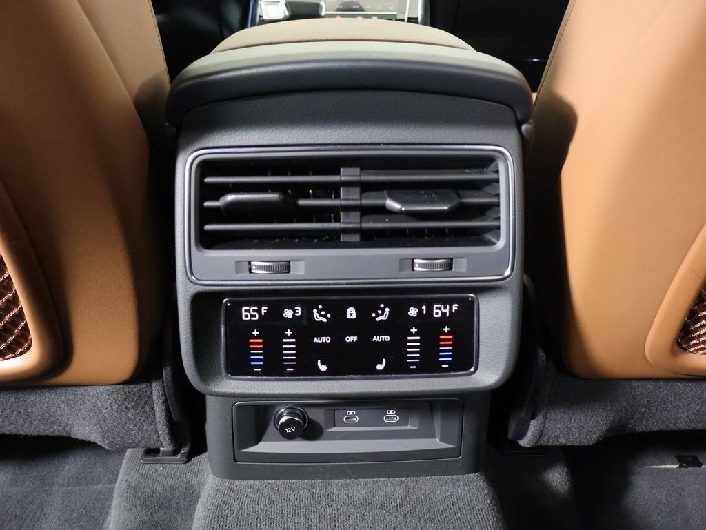 Used 2024 Audi Q8 Premium Plus image 24