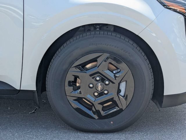 New 2026 Kia Carnival FWD image 11