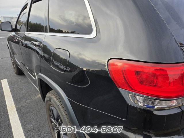 Used 2018 Jeep Grand Cherokee Laredo AWD/4WD image 9