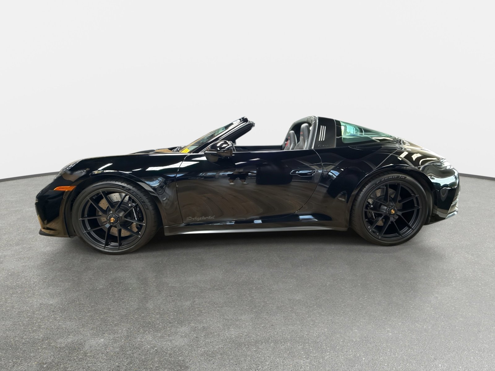 Used 2025 Porsche 911 Targa 4 GTS image 6