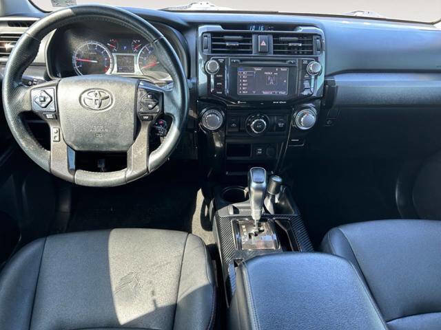 Used 2018 Toyota 4Runner 4WD image 12