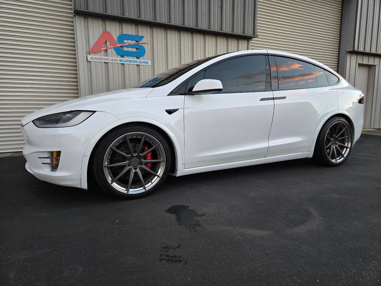 Used 2018 Tesla Model X P100D image 2