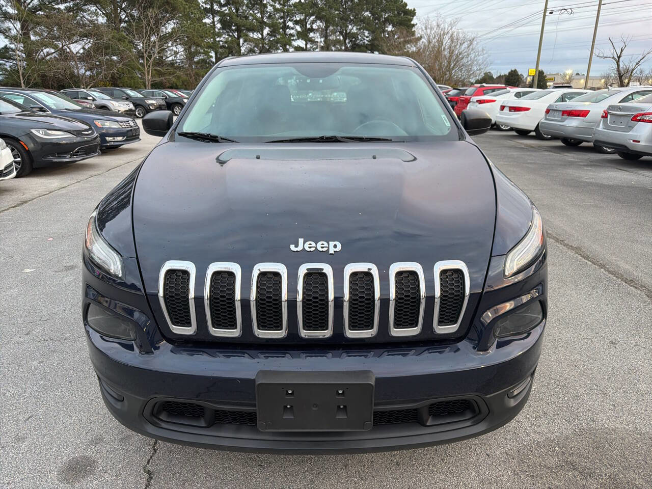 Used 2014 Jeep Cherokee Sport w/ Cold Weather Group AWD/4WD image 3