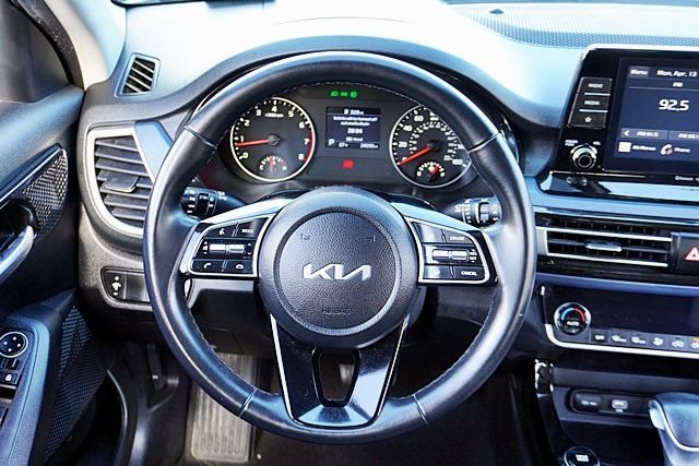 Used 2023 Kia Seltos S FWD image 18