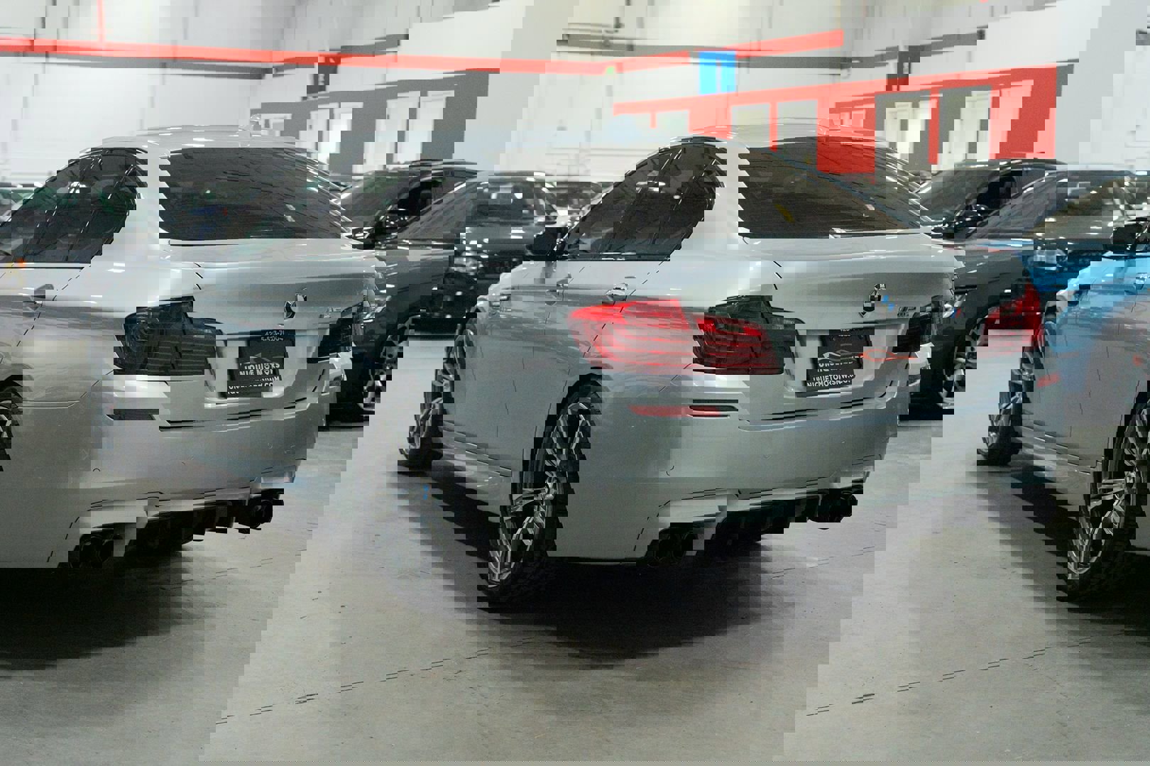 Used 2016 BMW M5 image 4